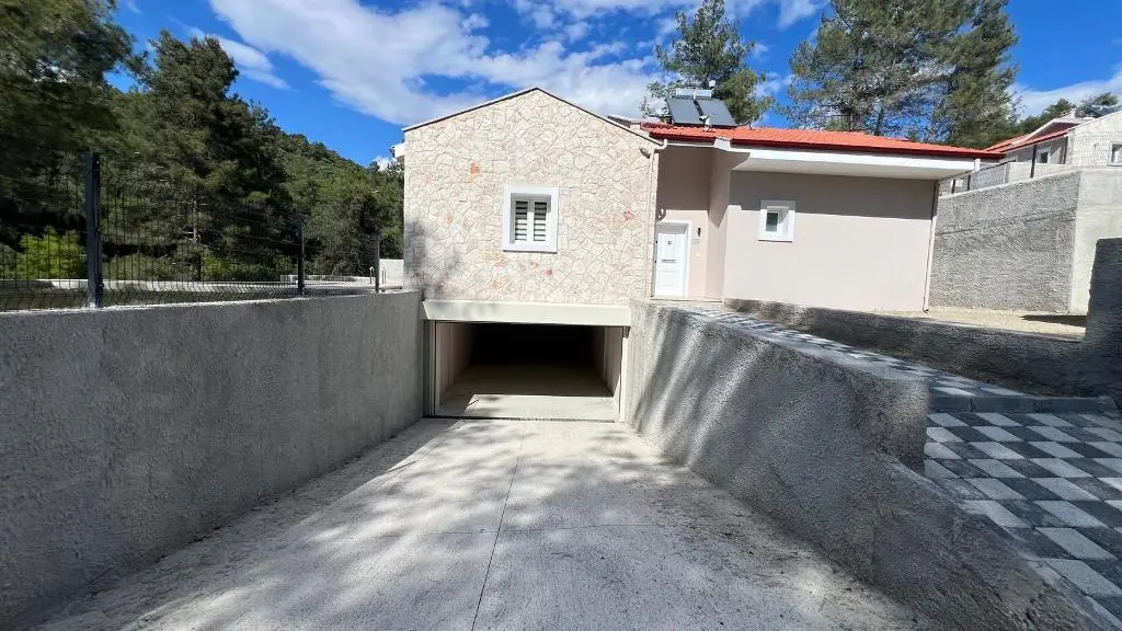 Uzumlu home